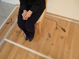 監視さんの椅子2.JPG