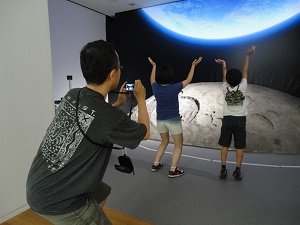 宇宙展　月面フォト.jpg